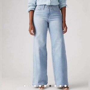 Levi’s 318 Mid Rise Shaping Wide-Leg Blue Jeans 27x30
